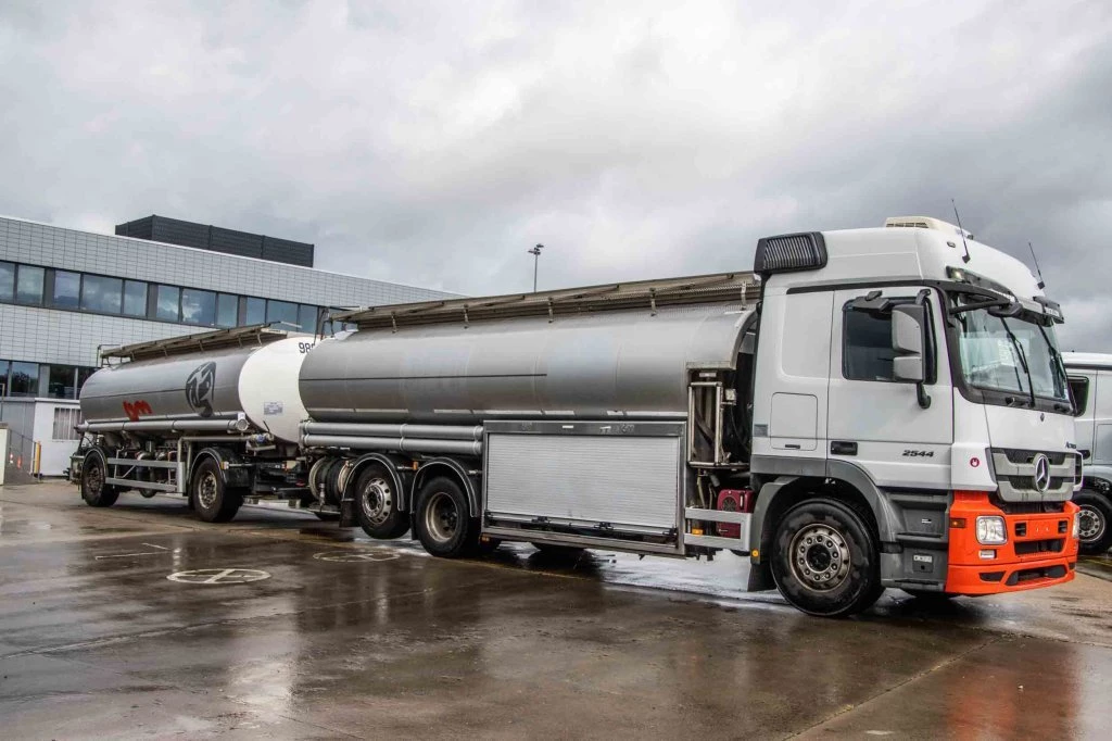 Mercedes-Benz Actros 2012 - 2544-MP3+MAGYAR INOX18.200L+17.700L/2X6COMP imagem 2