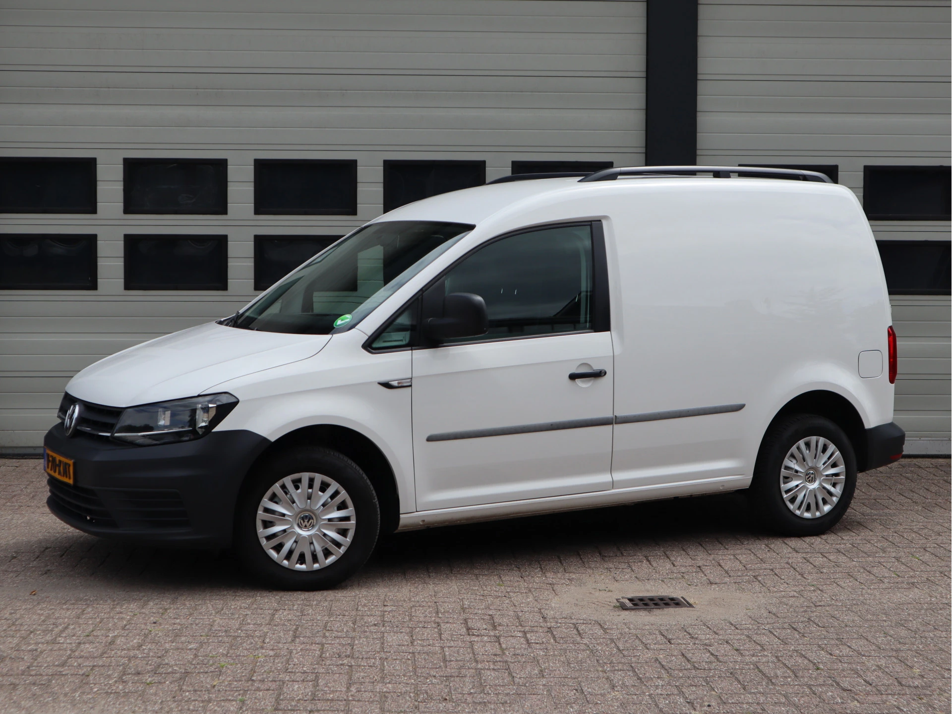 Volkswagen Caddy 2019 - 2.0 TDI 75 pk Euro 6 - Marge - Airco - Apple Carplay afbeelding 4