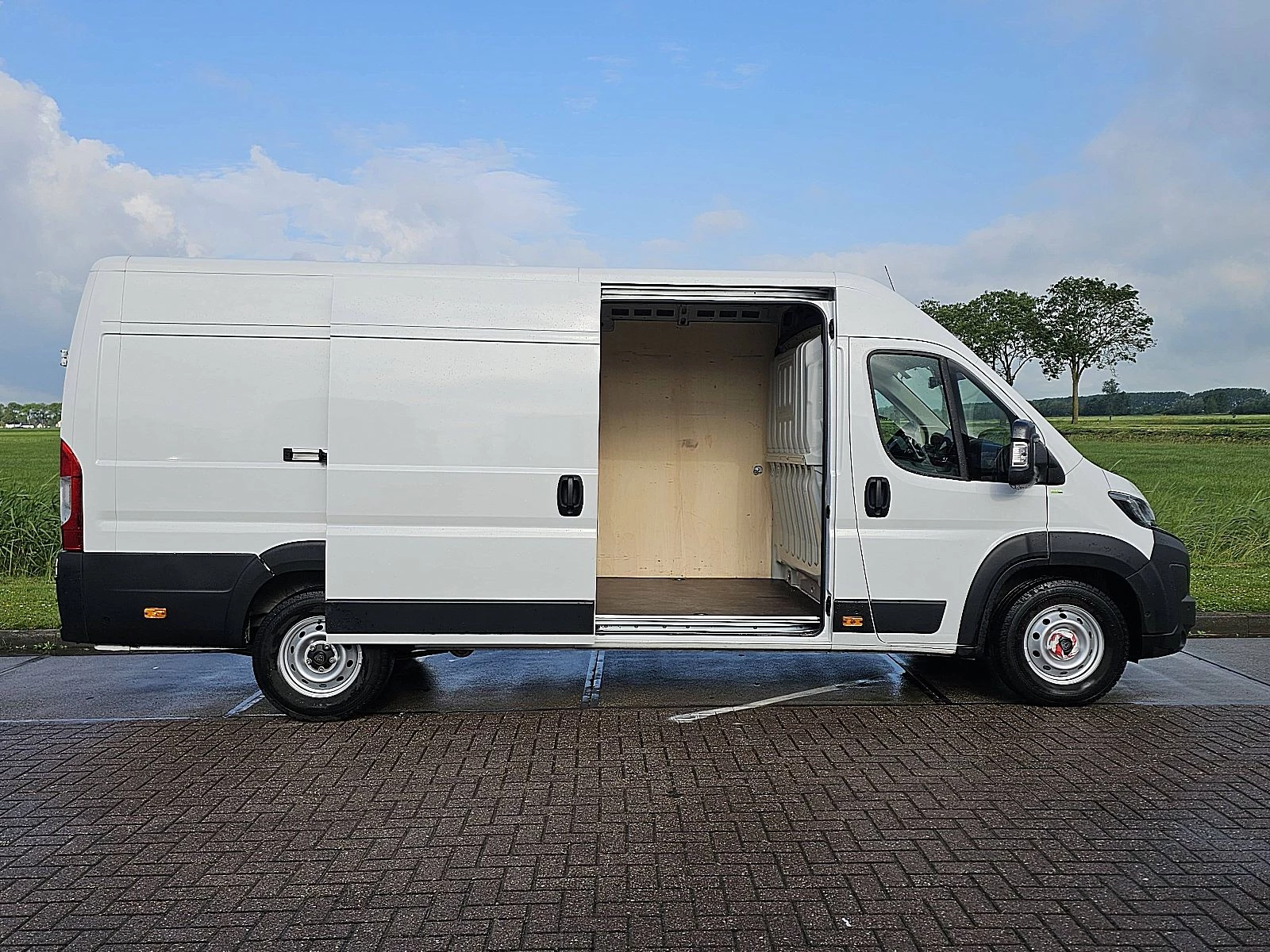 Peugeot Boxer 2024 - 2.2 obrázek 14