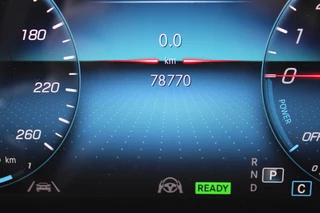 Mercedes-Benz A-Class 2020 - 250e AUT8 AMG Limited NIGHT PAKKET SFEER DISTRONIC CARPLAY obrazek 4