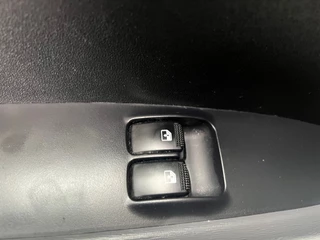 Hyundai i10 2012 - 1.0 Pro 2e eigenaar - NAP - Airco. bild 24
