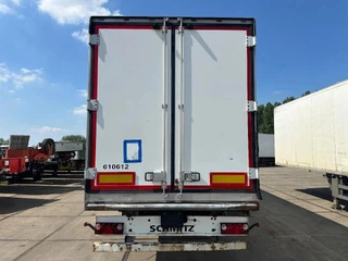 Schmitz Cargobull Schmitz Cargobull PRICES FROM €6950 TO €8950 2012 - N/A image 7
