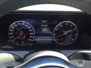 Mercedes-Benz CLS 2019 - 450 4MATIC Premium Plus immagine 14