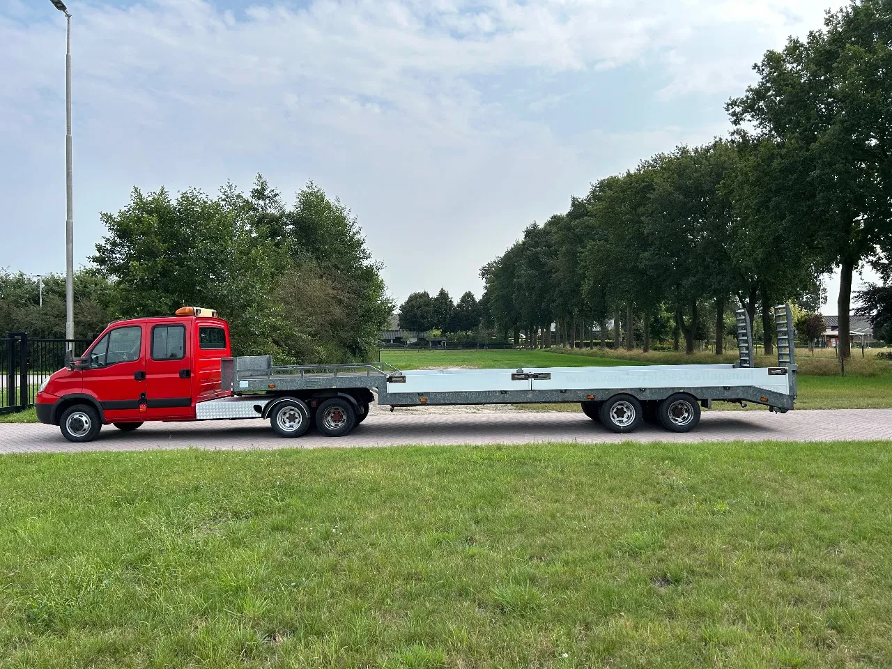 Iveco Daily 2007 - 40 C18 Be trekker jeep-as 14 ton - be oplegger jeeb-as semi 12 ton Bild 3