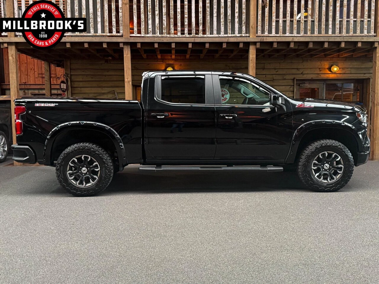 Chevrolet Silverado 2024 - Z71 Trailboss image 9