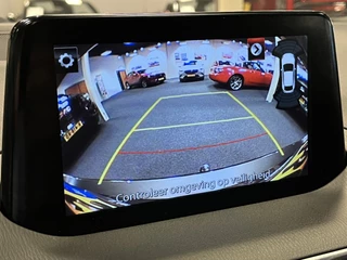 Mazda 3 2018 - 2.0 SkyActiv-G GT-M 120PK Navi Leder Bose Cruise Head Up Display Trekhaak zdjecie 45