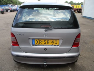 Mercedes-Benz A-Class 1999 - A160 Elegance , Manual obrazek 8