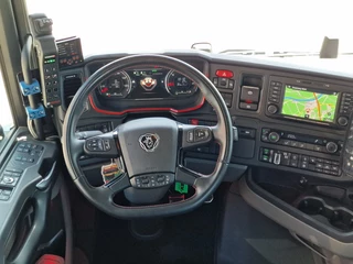 Scania S 2023 - 590S V8 NGS 6x4 - HIAB Multilift 24T - Like new - Retarder - Full air - Leather obrazek 21