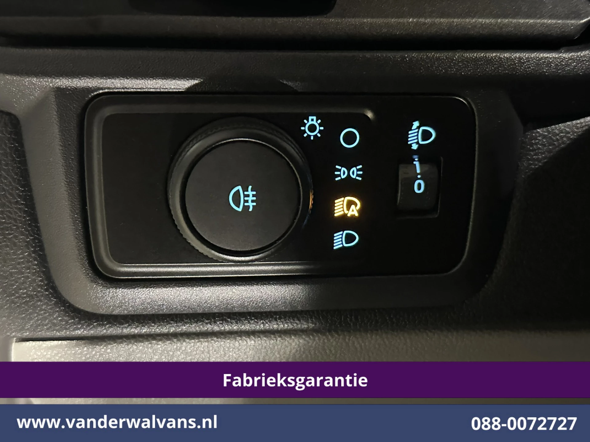Ford Transit Custom 2024 - 2.0 TDCI L1H1 Fabrieksgarantie Euro6 Airco | Camera | LED | Apple Carplay | Cruisecontrol zdjęcie 18