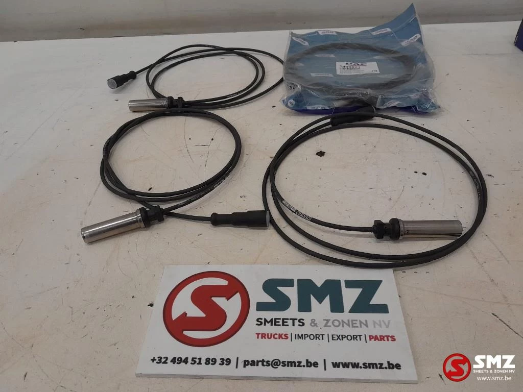 DAF - Lot van 4 wielsnelheidssensoren daf afbeelding 1