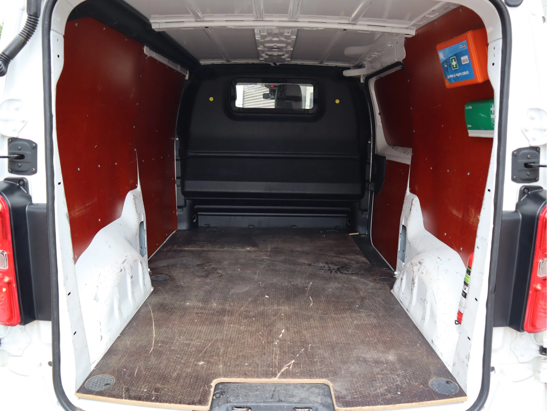 Citroën Jumpy 2020 - 2.0 BlueHDI 123pk Automaat - L2 Lang - Trekhaak - Cruise - Navi imagem 18