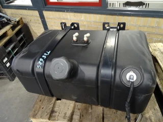 - Geen producent - N/A - KUNSTOF TANK afbeelding 1