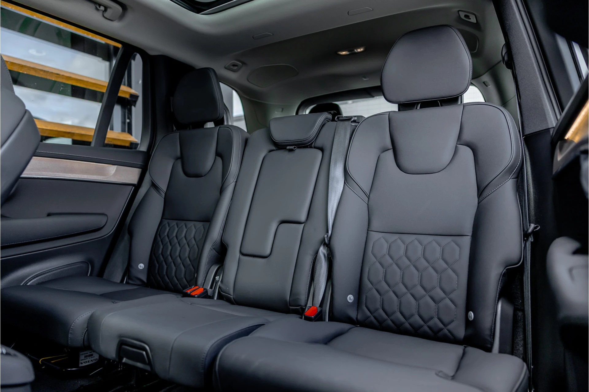Volvo XC90 2025 - 2.0 T8 Plug-in hybrid AWD Plus Bright afbeelding 26