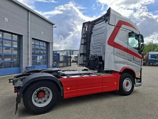 Volvo FH 2019 - FH4-460 / VEB+ / HYDRAULICS / DOUBLE TANK / SMART TACHO V2 / 688399 KM / LWDS / FRIDGE / AUTOMATIC / EURO-6-D / 2019 image 5