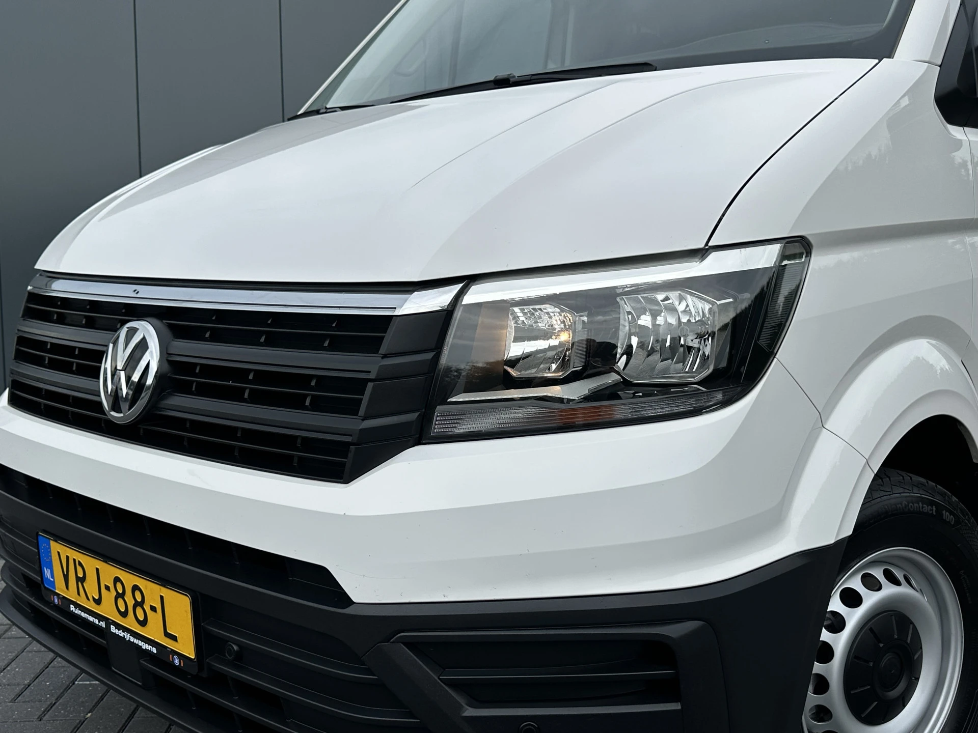 Volkswagen Crafter 2022 - 2.0 TDI / L3H3 / 1e EIG. / IMPERIAAL + LADDER / TREKHAAK / AIRCO / CRUISE / BIJRIJDERSBANK afbeelding 14