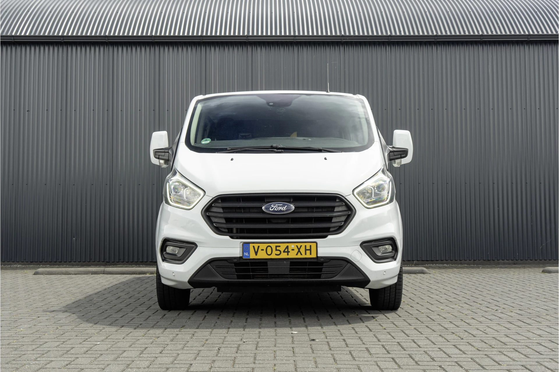 Ford Transit Custom 2019 - **2.0 TDCI 131PK L2H1 | 6-Zits | Cruise | Airco | PDC | Euro 6** immagine 3