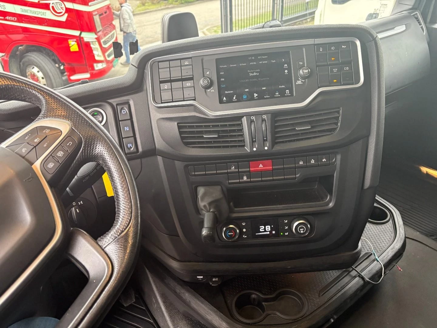 Iveco S-WAY 2024 image 14