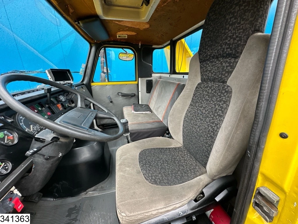 Volvo 1990 - N 10 Wrecker, Steel suspension Bild 9