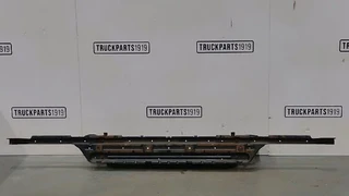 Mercedes-Benz - Body & Chassis Parts Opstap voorzijde MB MP4 à venda