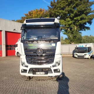 Mercedes-Benz Actros 2020 - 1863 / ENGINE RUNNING / RETARDER / PARK-COOL /HYDRAULICS / ONLY: 268593KM / GIGA-SPACE / MIRRORCAM / AUTOMATIC / EURO-6 / 2020 image 3