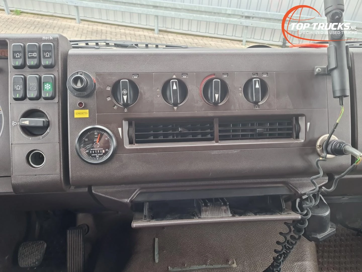 Mercedes-Benz 1120 1992 image 10