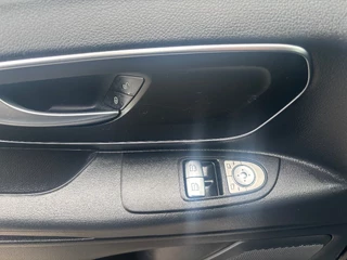 Mercedes-Benz Vito 2022 - 114CDI L2H1 Automaat Airco Navi Cruisecontrol Trekhaak 45900KM bild 8