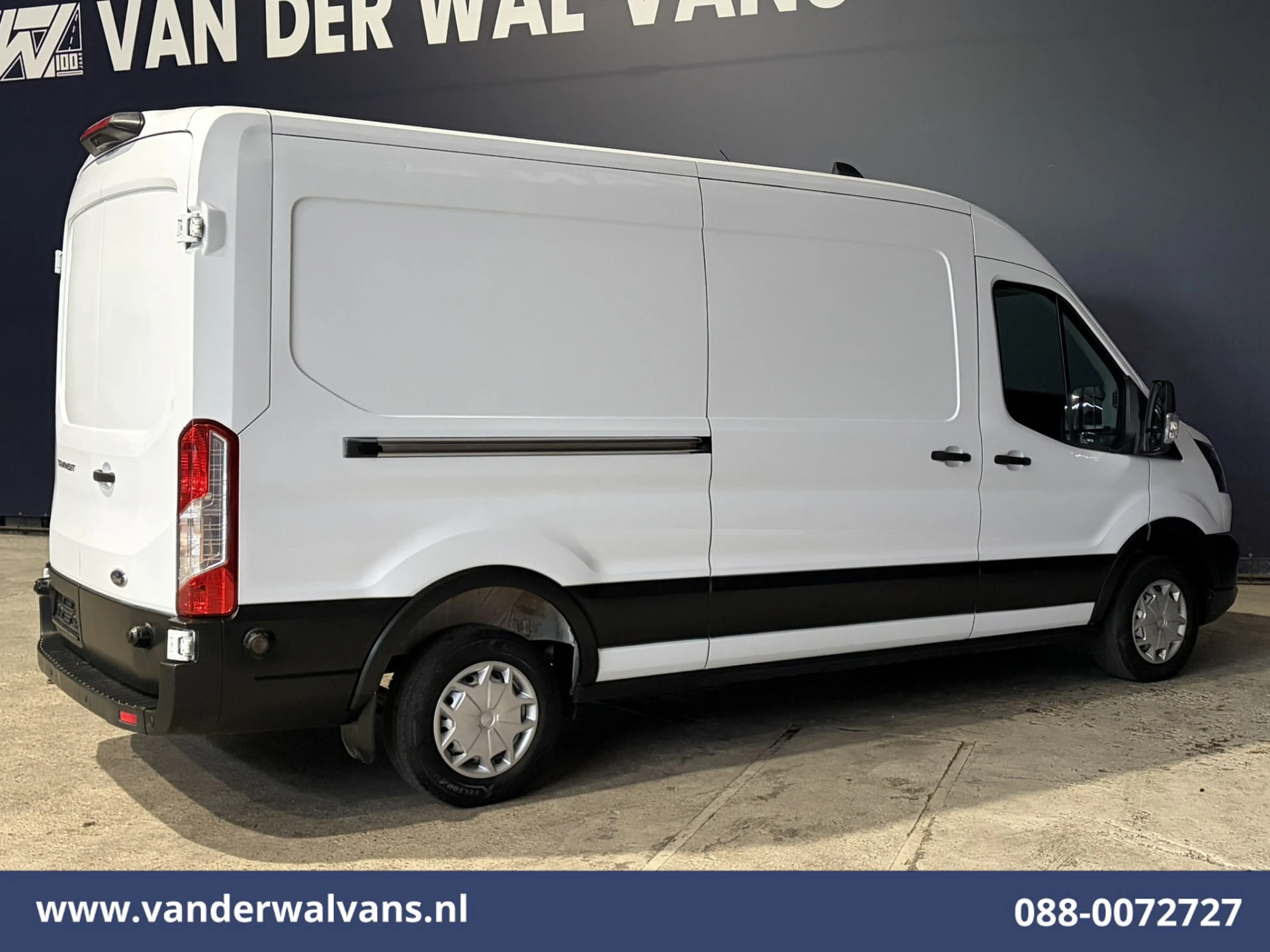 Ford Transit 2022 - 2.0 TDCI 131pk L3H2 Euro6 Airco | Camera | Cruisecontrol | Verwarmde Voorruit afbeelding 11