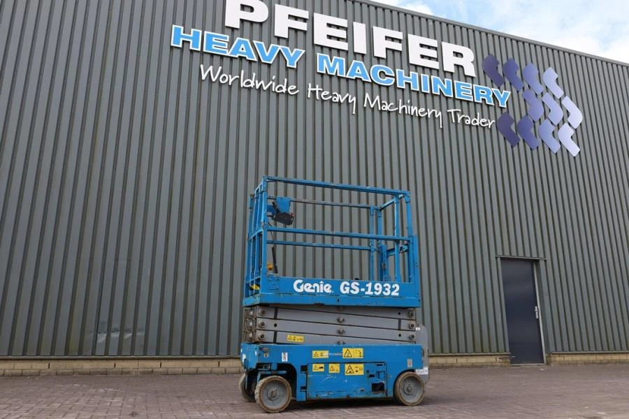 Genie 2013 - GS1932 Electric, Working Height 7.8 m, 227kg Capac immagine 1