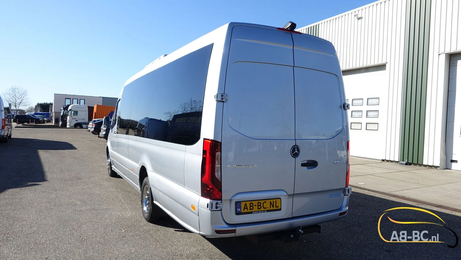 Mercedes-Benz Sprinter 2026 - NEW 519 CDI 24 Seats EURO 6 obrázek 14