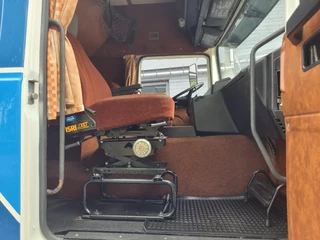 Volvo F 12 1982 - 4X2  Globetrotter   original low km obrazek 15