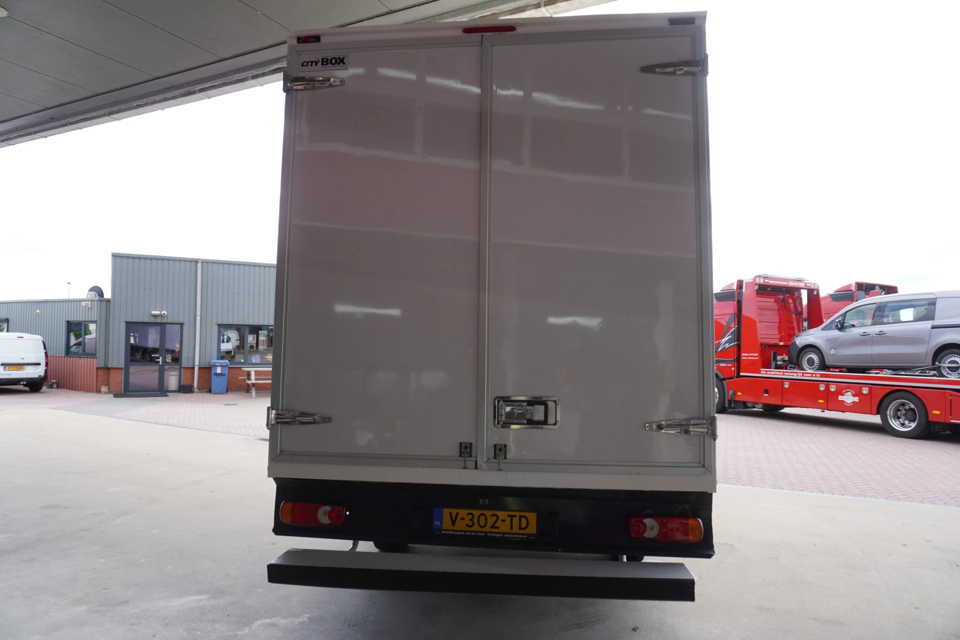 Peugeot Boxer 2018 - 335 2.0 BlueHDI 131PK L3 Pro Meubelbak изображение 6