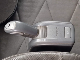 Volvo FH 2013 - 13.460 Globetrotter XL 6x2 - Box with side doors - Loadlift + Kelberg trailer 2012 with loadlift afbeelding 55