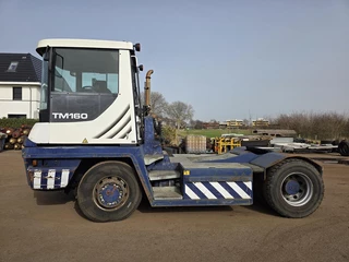 Terberg RT283 | TERMINAL TRACTOR 4X4| TURNING CHAIR. | AUTOMATIC GEAR | 23235 HOURS 2012 - N/A imagem 2