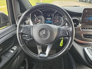 Mercedes-Benz V-Class 2021 - 300 CDI image 11