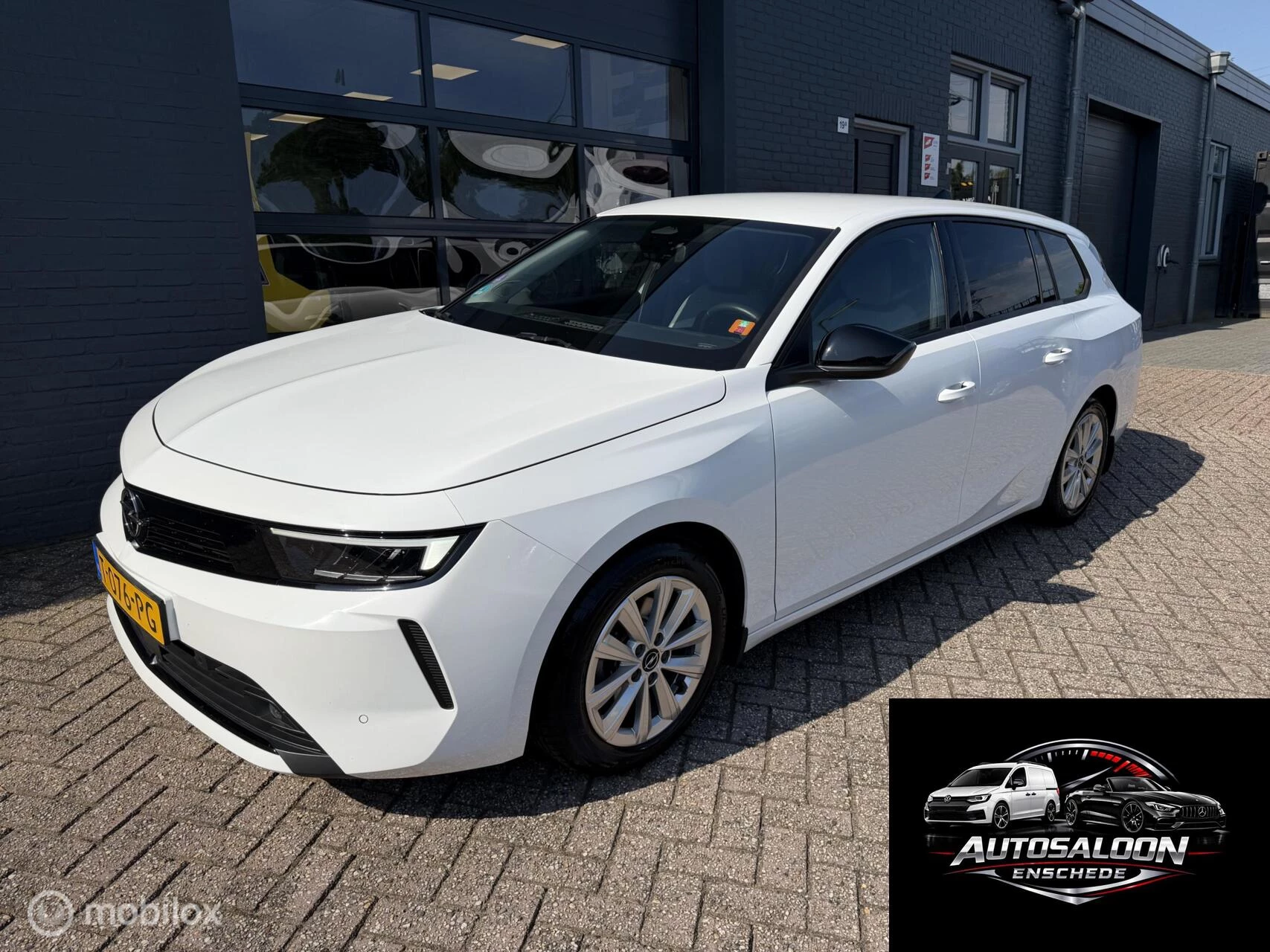 Opel Astra 2023 - Sports Tourer 1.2 110 PK Airco Navi Camera PDC afbeelding 1
