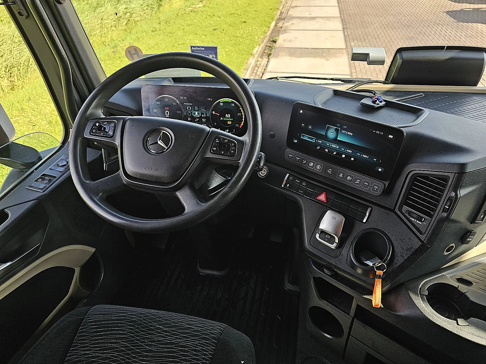 Mercedes-Benz Actros 2021 - 1853 LS изображение 8