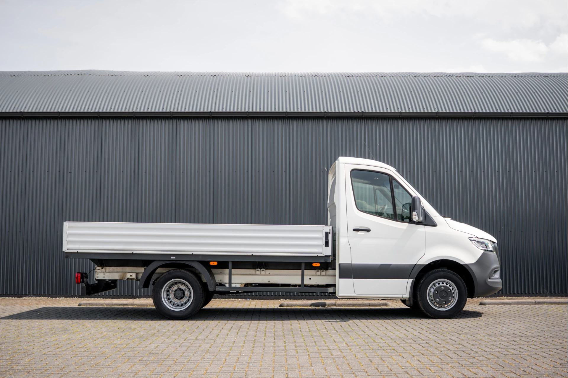 Mercedes-Benz Sprinter 2024 - 519 CDI | 190PK | Automaat | Nieuw | Luchtvering | LED | Cruise | Carplay | Mbux | Navi | Climatronic Bild 6