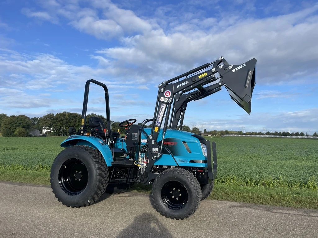 Knegt 404 compact tractor NIEUW met frontlader €340 LEASE 2026 afbeelding 1