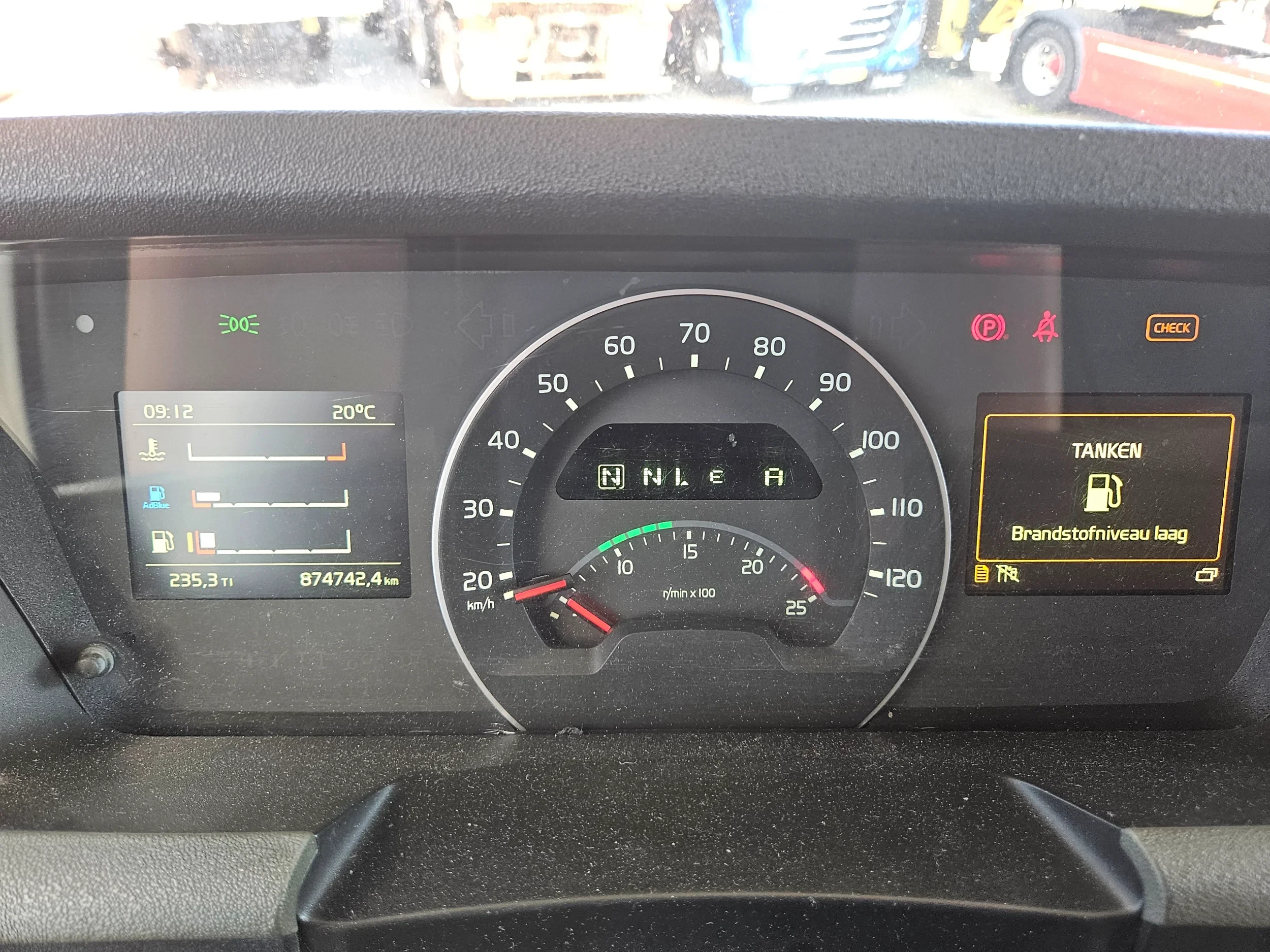 Volvo FH 2019 - 460 ADR EX/II, EX/III, FL and AT PTO Double Tank Smart 2 tacho afbeelding 26