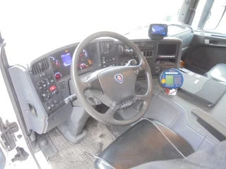 Scania P 2016 - P370 8X2 HAAK + KRAAN NL TRUCK LOW KM immagine 9