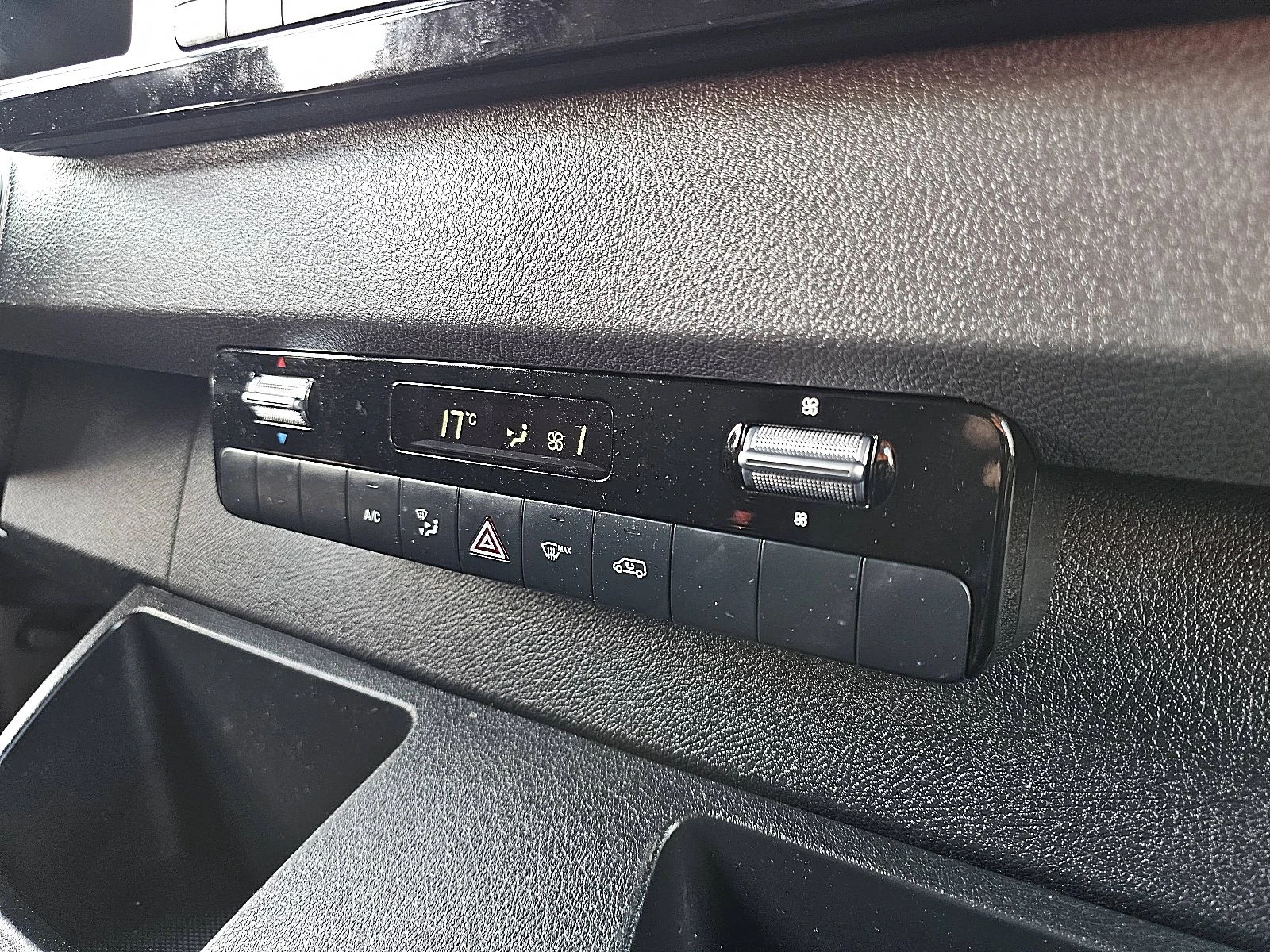 Mercedes-Benz Sprinter 2024 - 317 obrázek 10