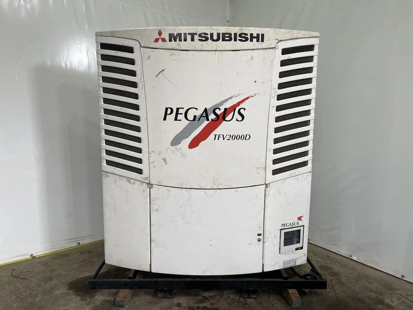 Mitsubishi Pegasus TFV2000D 2013 afbeelding 1