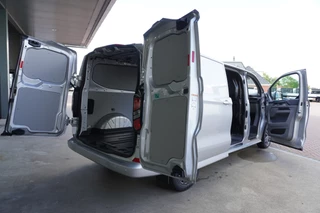 Ford Transit Custom 2024 - 320L 2.0 TDCI 170PK L2H1 Limited Automaat image 5