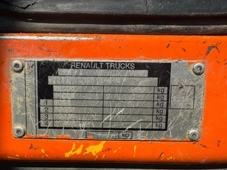 Renault 4 2006 - Kerax 410 8x4 Full steel - Manual - Euro - Big axles image 38