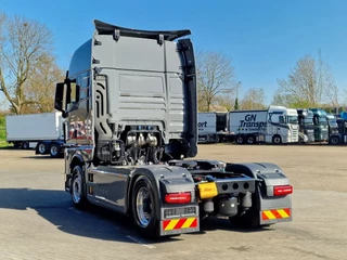 MAN TGX 2026 - 18.520 GX - D30 - Retarder - Full air - Night clima - Navi - 2x tank bild 5