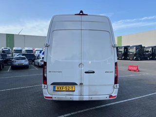 Mercedes-Benz Sprinter 2023 - 319 1.9 CDI / L4 H2 / RWD obrazek 15