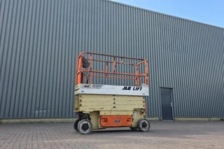 JLG 2011 - 2630ES Electric, Working Height 10m, 230 kg Capaci à vendre