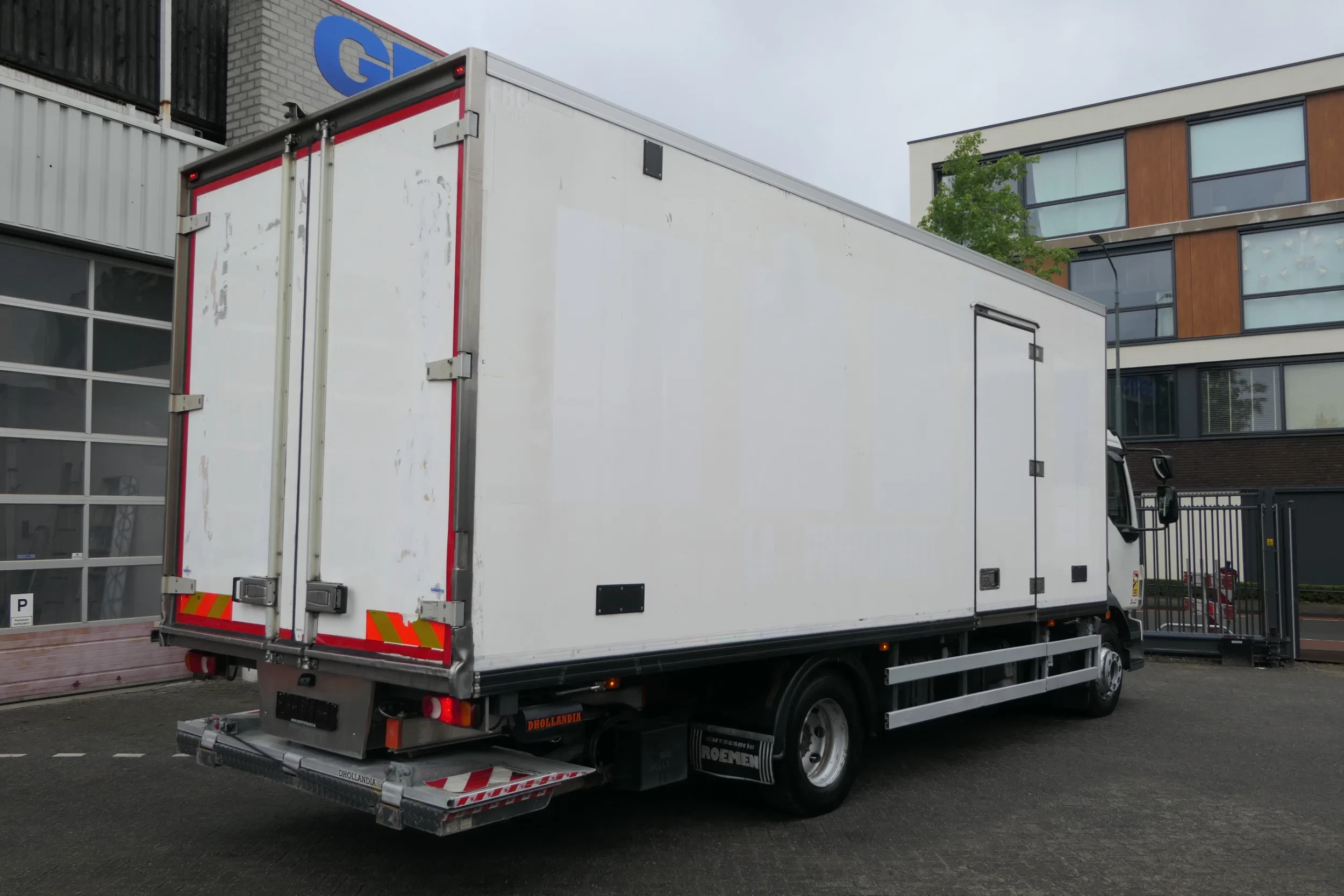 Volvo 240 2013 - FL | Carrier SUPRA 950Mt / Bi-temp | 3 Compartments | 297181Km | 2013 | 12Ton | 6 Cylinder | Dhollandia 1500Kg | Luxembourg Truck afbeelding 2