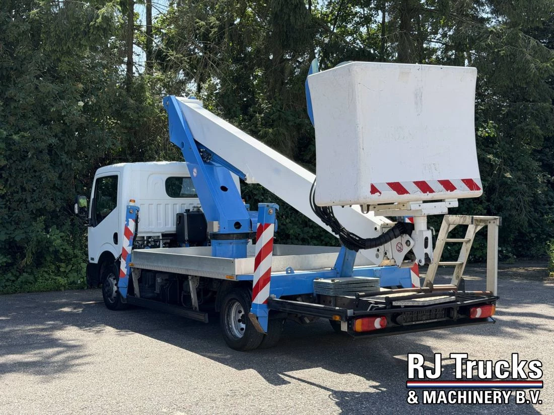 Nissan Cabstar 2017 - NT400 35.13 - Socage T318 | 18M | 10M Outreach | Euro 6 afbeelding 27