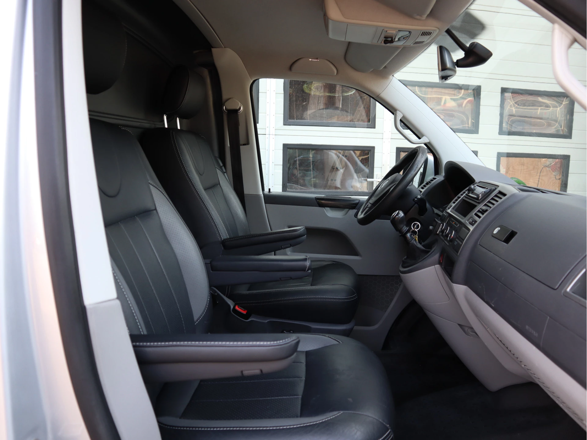 Volkswagen Transporter 2012 - 2.0 TDI 102pk L1H1 - Schuifdeur L+R - Trekhaak - Airco image 8